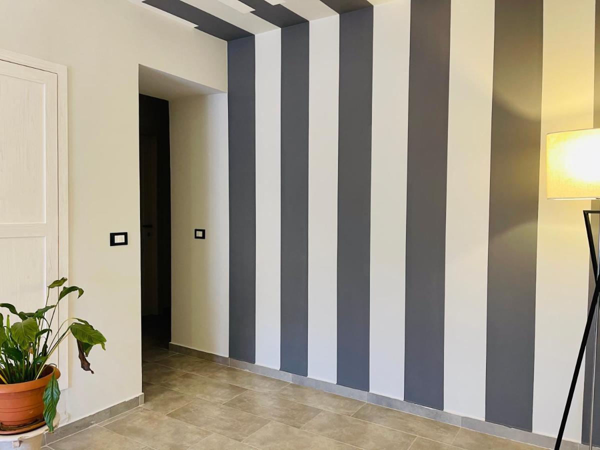 B&B Antichi Cortili 泰尔米尼伊梅雷塞 外观 照片