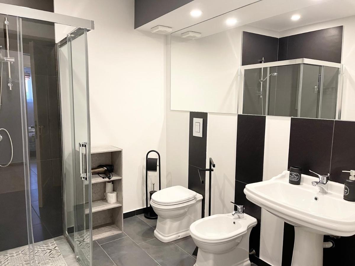 B&B Antichi Cortili 泰尔米尼伊梅雷塞 外观 照片